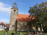 Wengelsdorf, evangelische Dorfkirche am Mhlweg, Saalkirche erbaut 1624 (01.11.2024)