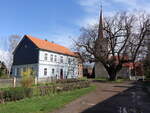 Vogelsdorf, Pfarrhaus und evangelische St.