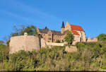 Hoch ber der Stadt Mansfeld thront das Schloss.