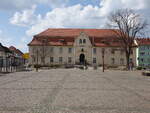 Nienburg, barockes Rathaus am Marktplatz, erbaut 1717 (14.04.2025)