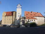 Bernburg, Altes Haus, blauer Turm und Atelierhaus von Schloss Bernburg (14.04.2025)