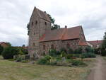 Elversdorf, evangelische Feldsteinkirche, erbaut im 12.