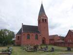 Schelldorf, evangelische Dorfkirche, neuromanischer Backsteinbau von 1903 (09.07.2025)