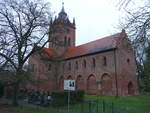 Mildensee, evangelische Kirche im Ortsteil Ptnitz, erbaut ab 1180, Umbau im 19.