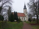 Reinharz, evangelische Kirche, erbaut von 1703 bis 1704 durch den Grafen Heinrich Lser (09.12.2024)