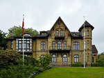 Das Dnsche Generalkonsulat in Flensburg befindet sich in der 1883/1984 erbauten und 1896 erweiterten Villa  Burg Schneck .