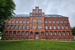 Das von 1894 bis 1896 im neugotischen Stil erbaute Hans-Christiansen-Haus ist ein ehemaliges Flensburger Schulgebude, welches heute als Museum genutzt wird.