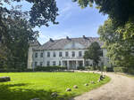 Das Schloss Noer in Noer in Schleswig-Holstein war einst das Herrenhaus einer Gutswirtschaft.