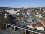 Suhl, Blick vom 80m hohen City Hotel auf den n�rdlichen Teil der Stadt, April 2025