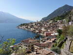 Ausblick auf Limone sul Garda am Westufer des Gardasees (13.04.2024)