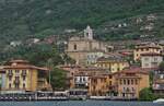 Wir haben soeben den Anleger in Malcesine mit einem anderen Schiff verlassen.