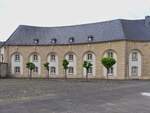 Gebude am Hof des Ostflgels der Willibrordus Basilika in Echternach.