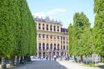 Wien - Schloss Schnbrunn von der Tiergartenallee aus gesehen.