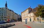 Blick ber den Platz der Menschenrechte am Eingang zur Mariahilfer Strae in Wien.