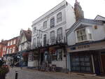 Hemel Hempstead, Pub The Old Bell in der High Street (11.09.2024)