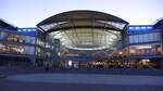 Norwich, Einkaufszentrum The Forum am Upper Millenium Plain (12.09.2024)