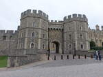 Windsor, Gatehouse von Windsor Castle in der High Street (09.09.2024)