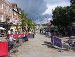 Henley-on-Thames, Cafes und Huser am Market Place (08.09.2024)