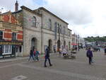 Truro, Hall for Cornwall in der Boscawen Street, frher Sitz des Stadtrates von Truro, heute Veranstaltungshalle (15.05.2024)