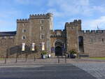 Cardiff, South Gate mit Black Tower des Cardiff Castle (27.04.2025)