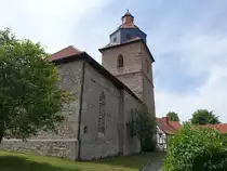 R�hrda, evangelische Kirche St. Peter und Paul, sp�tgotische Saalkirche, erbaut 1328, ver�ndert im 18. Jahrhundert (03.06.2022)