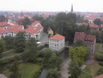 An der Kr�merbr�cke ist der Kirchturm der �gidienkirche, der ein wunderbares Panorama bietet. 2001