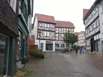 Fritzlar, Fachwerkh�user in der Martinsgasse (05.08.2022)