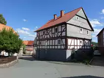 Vierm�nden, Fachwerkhaus im Kirchweg (06.08.2022)