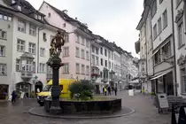 SCHAFFHAUSEN (Kanton Schaffhausen), 16.09.2021, der Tellenbrunnen, bei dem die Brunnengasse in die Vordergasse m�ndet