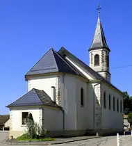 Balgau im Oberelsa�, die katholische Kirche St.Nikolaus, erbaut 1861, Juli 2021