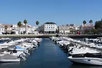 FARO, 07.02.2022, Blick �ber das Jachthafenbecken auf das vor einigen Jahren neu errichtete Hotel Faro