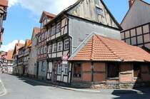 Solchen Originalen wie diesem Segmentschuppen, kann man in Hann.m�nden des�fteren begegnen. Besonders auffallend f�r mich als Gro�st�dter, ist die Sauberkeit dieses St�dtchens. Hann.M�nden am 29. Juni 2008