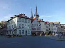 Saalfeld/Saale, H�user am Marktplatz (17.10.2022)