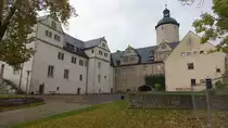 Burg Ranis, H�henburg erbaut von 1000 bis 1100, ausgebaut im 17. Jahrhundert im Stil der sp�ten S�chsischen Renaissance (18.10.2022)