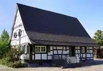 Denzlingen, das  Gaus-Haus , erbaut 1728, Teil eines ehemaligen Hofgutes, der Name stammt vom letzten Besitzer, ging 2001 in den Bestz der Gemeinde �ber, Sept.2023