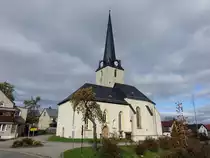 R�dersdorf, evangelische St. Jodocus Kirche, sp�tgotische Saalkirche, erbaut bis 1480 (19.10.2022)