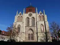 Dingelst�dt, neugotische kath. St. Gertrudis Kirche, erbaut von 1852 bis 1855 (13.11.2022)