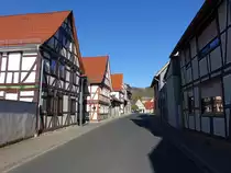 Gro�bartloff, Fachwerkh�user in der Hauptstra�e (13.11.2022)