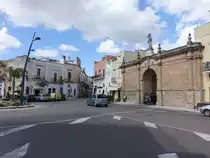 Galatone, Porta San Sebastiano in der Via Roma (02.03.2023)