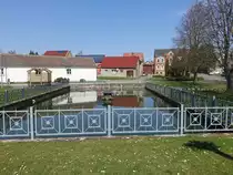 Horns�mmern, kleiner L�schteich am Dorfanger (07.04.2023)