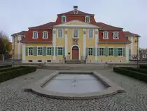 Bad Langensalza, Friederikenschl�sschen an der Kurpromenade (14.11.2022)