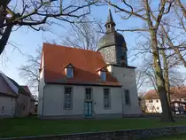 Niederrei�en, evangelische Dorfkirche, erbaut im 18. Jahrhundert (09.04.2023)