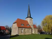 Umpferstedt, evangelische Dorfkirche, erbaut im 16. Jahrhundert (09.04.2023)