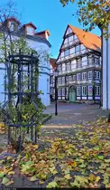 Herbstlaub vor dem 1560 erbauten B�rgerhus an der Ecke Kupferschmiedestra�e/Wendenstra�e in Hameln.

🕓 19.11.2022 | 9:51 Uhr