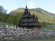 Borgund, evangelische Stabkirche St. Andreas, erbaut Ende des 12. Jahrhundert (26.05.2023)