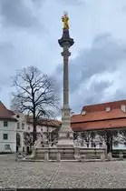 Marienbrunnen mit Marienfigur auf dem Residenzplatz in Eichst�tt.

🕓 13.4.2023 | 10:59 Uhr