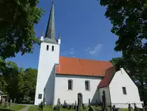 Norderhov, evangelische Kirche, mittelalterliche Steinkirche, Umbau 1881 in eine kreuzf�rmige Kirche (31.05.2023)