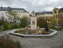 Pausa, Brunnen und H�user am Neumarkt (29.04.2023)