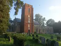 Grundisburgh, Pfarrkirche St. Mary, erbaut um 1300, erweitert im 15. Jahrhundert (06.09.2023)