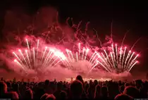 Internationaler Feuerwerkswettbewerb in den Herrenh�user G�rten in Hannover: Mitte August konnte die Schweiz zeigen, was sie drauf hat, und wusste mit ihrer etwa halbst�ndigen Show zu �berzeugen. Musik und Pyro waren wunderbar aufeinander abgestimmt.

🕓 19.8.2023 | 22:15 Uhr